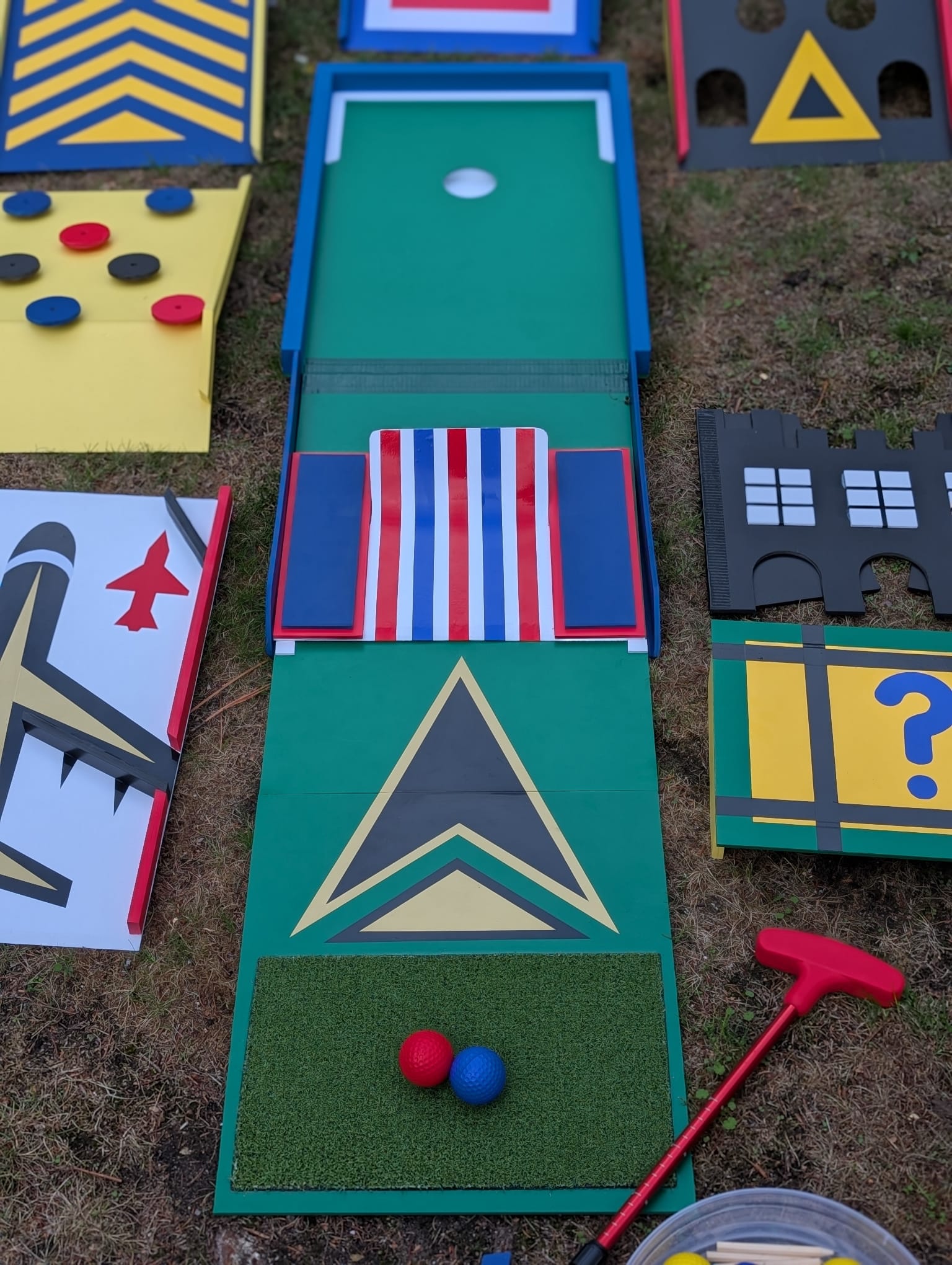 All-in-one 9 Hole Crazy Golf Set - Image 7