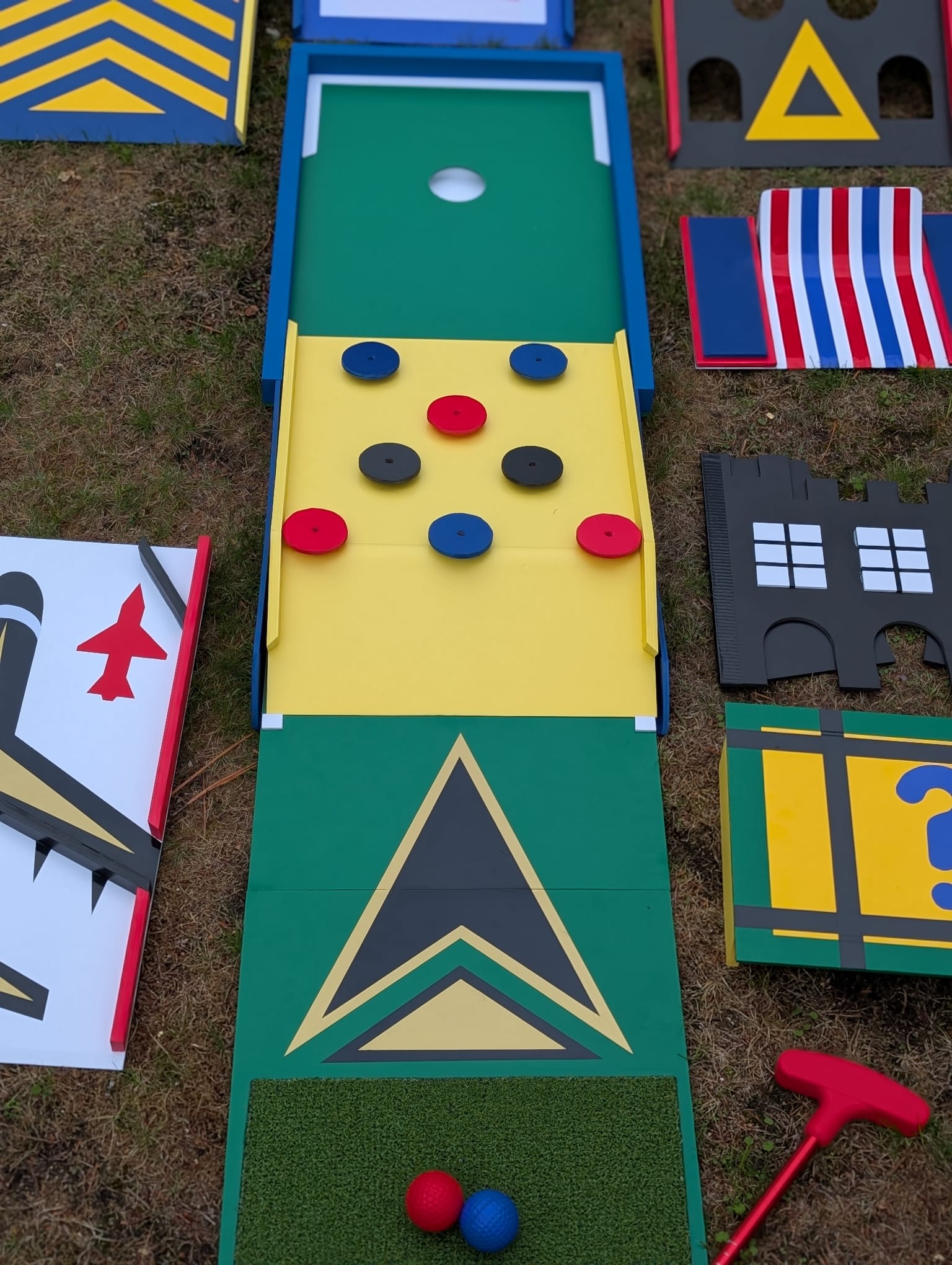 All-in-one 9 Hole Crazy Golf Set - Image 12