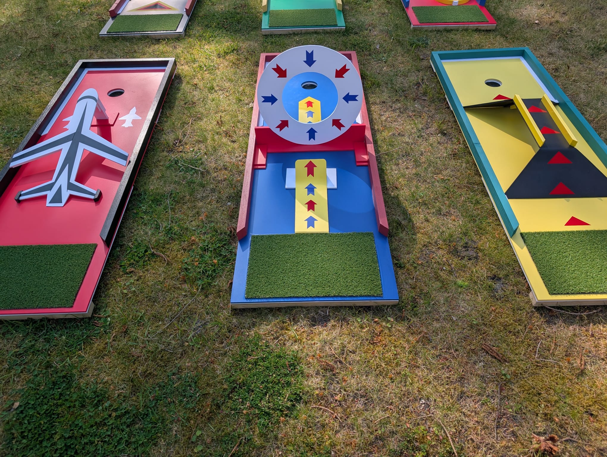 Mini Mayhem Crazy Golf Set - Image 4